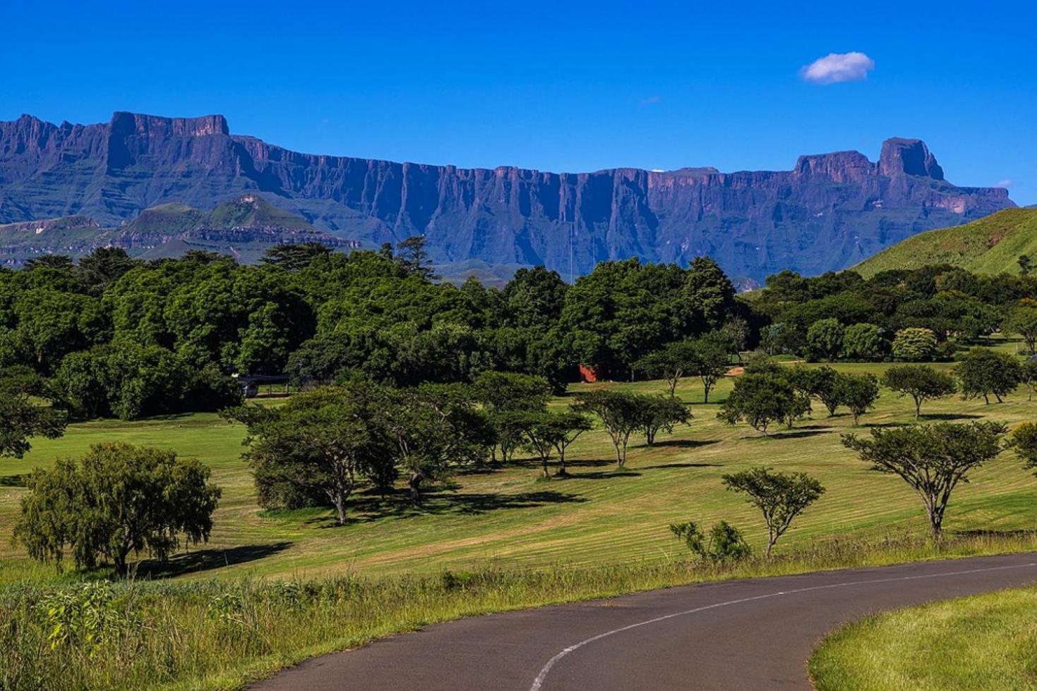 Hlalanathi Drakensberg Resort เบิร์กวิลล์ ภายนอก รูปภาพ