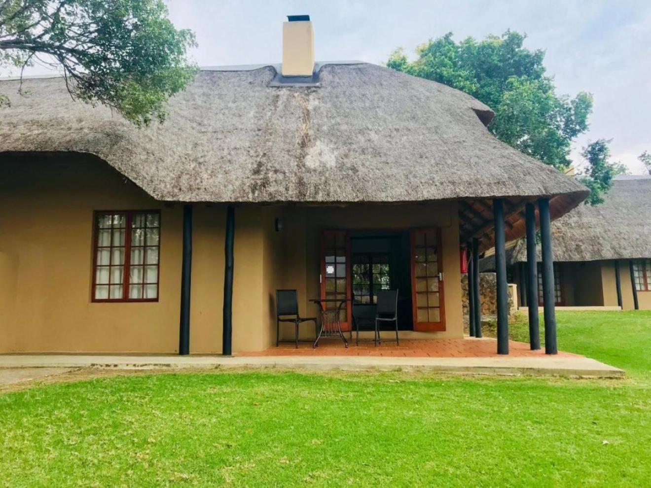 Hlalanathi Drakensberg Resort เบิร์กวิลล์ ภายนอก รูปภาพ